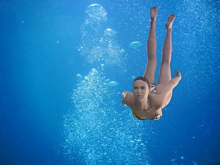 dive into anything nude|Allisons Underwater Nude Freediving